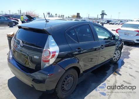 2012 Toyota Prius C Two z USA, uszkodzony, nr VIN JTDKDTB33C1017704